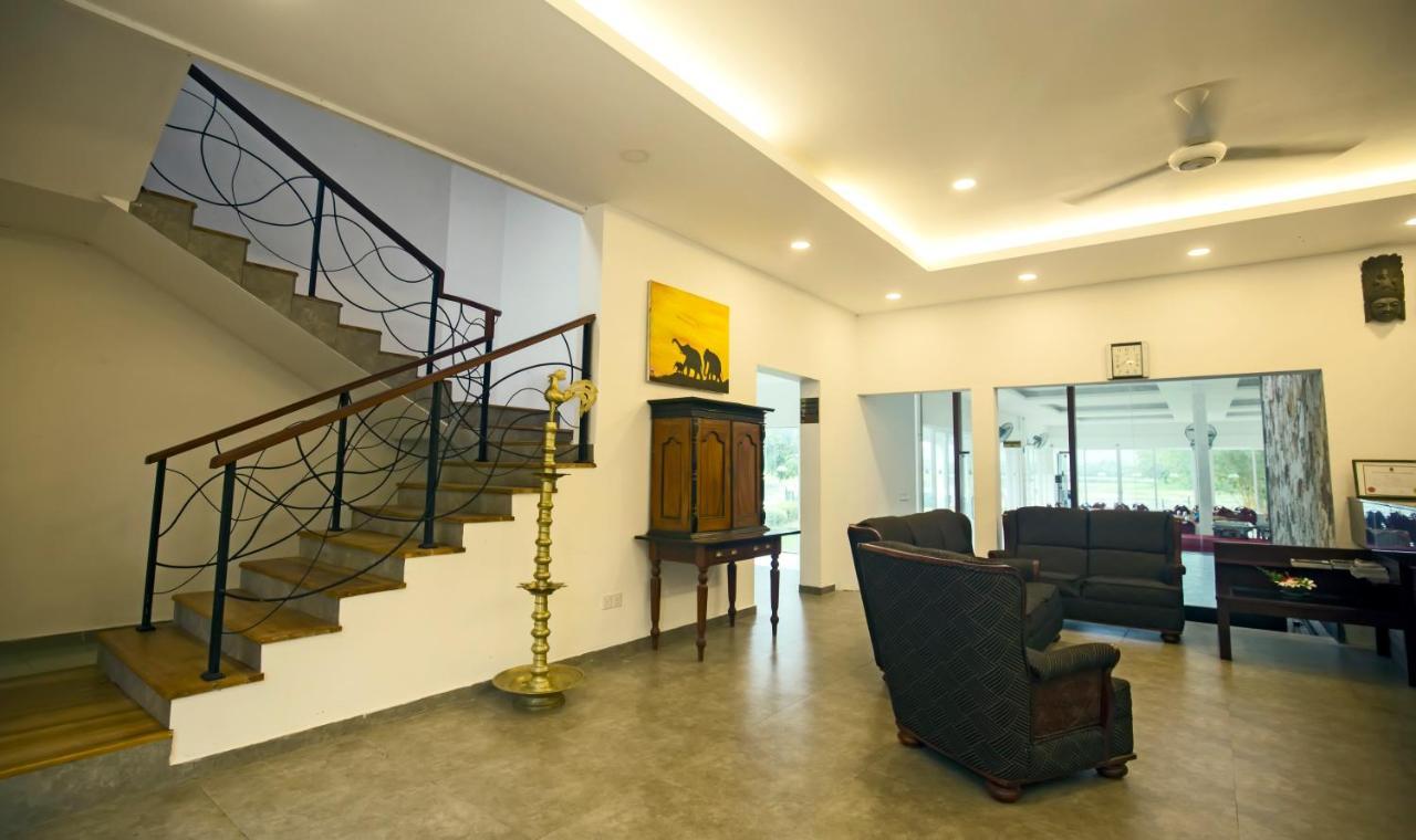 Lavendish Wild Safari Hotel Wasgamuwa Bagian luar foto