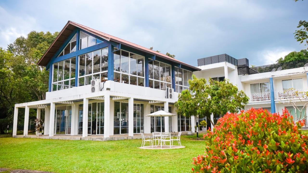 Lavendish Wild Safari Hotel Wasgamuwa Bagian luar foto