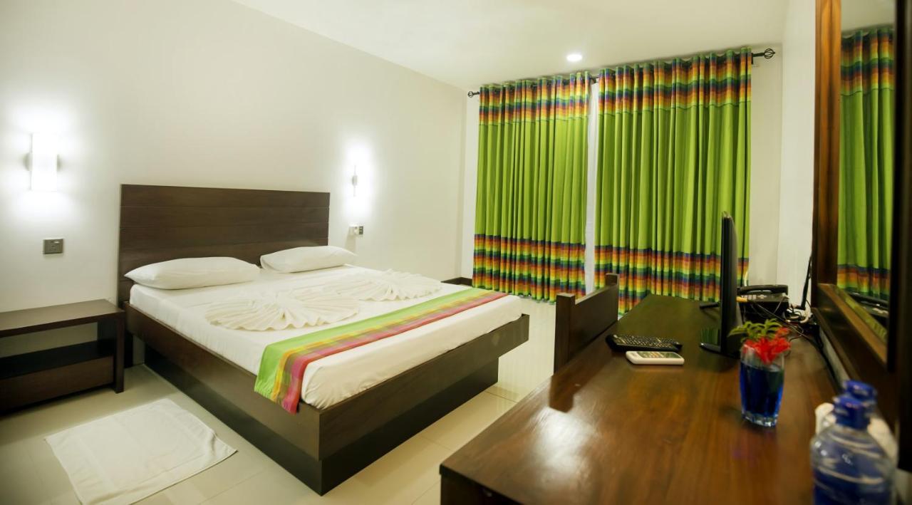 Lavendish Wild Safari Hotel Wasgamuwa Bagian luar foto