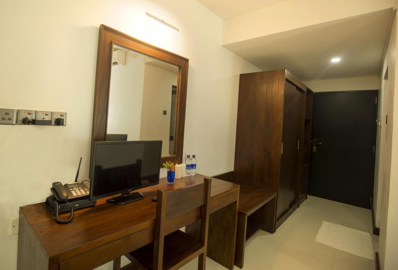 Lavendish Wild Safari Hotel Wasgamuwa Bagian luar foto