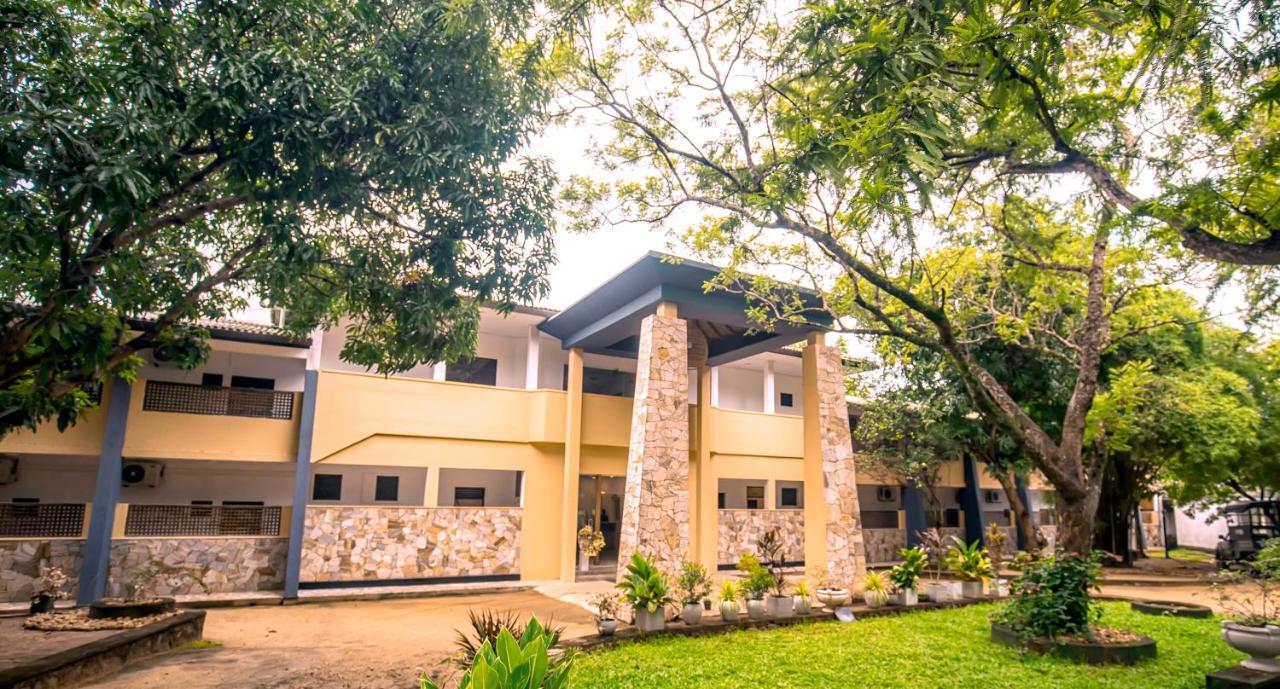 Lavendish Wild Safari Hotel Wasgamuwa Bagian luar foto